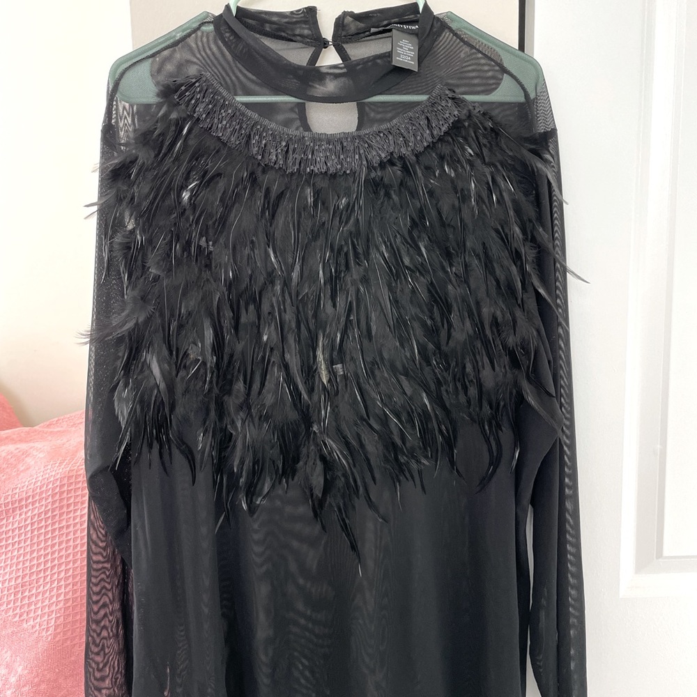 Ashley Stewart black feather top 22/24